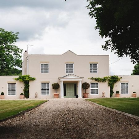 Large Country House - Hot Tub - Pool Table - Bbq - 5 Bedrooms - Log Burner Three Legged Cross Екстериор снимка